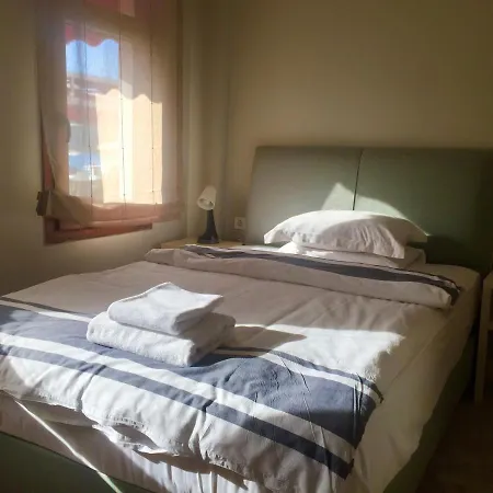 Teos 4*