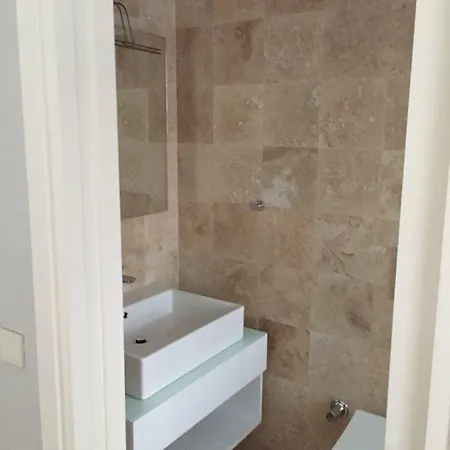 ゲストハウス Teos 4*