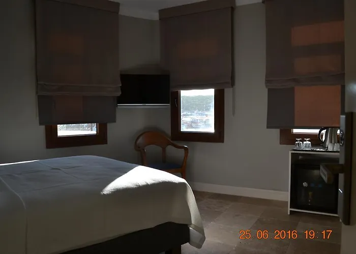 Pensión Teos Siğacık