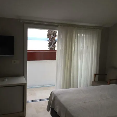 Гостевой дом Teos 4*